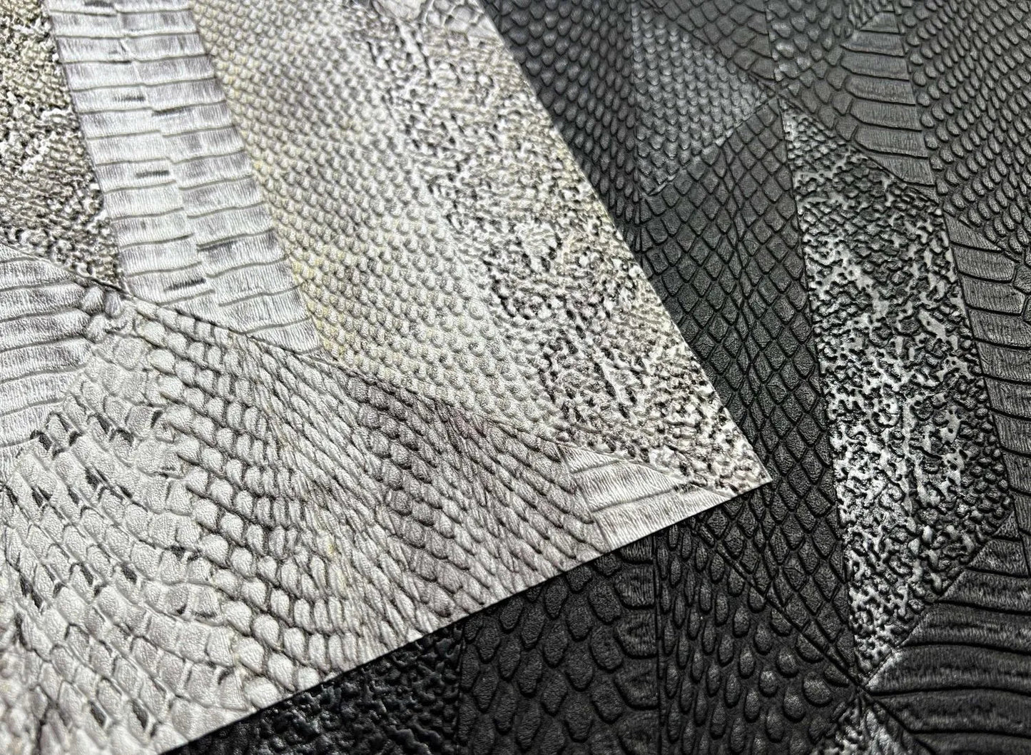 Roberto Cavalli Home No 8 - RC19067