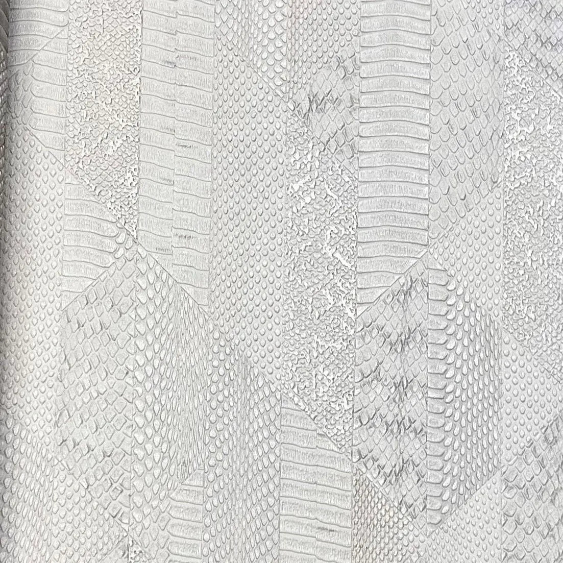 Roberto Cavalli Home No 8 - RC19068