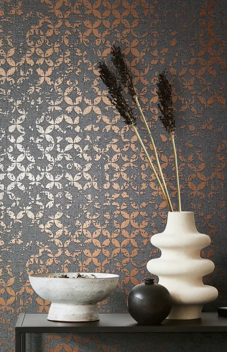Marburg City Romance 35119 charcoal grey wallpaper with a distressed circular geometric pattern