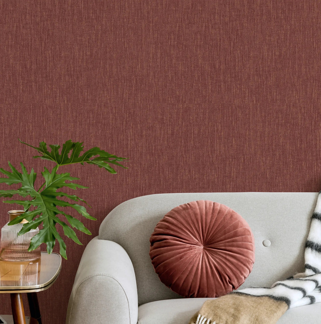 Marburg Heritage 47617 red linen-texture non-woven wallpaper close-up