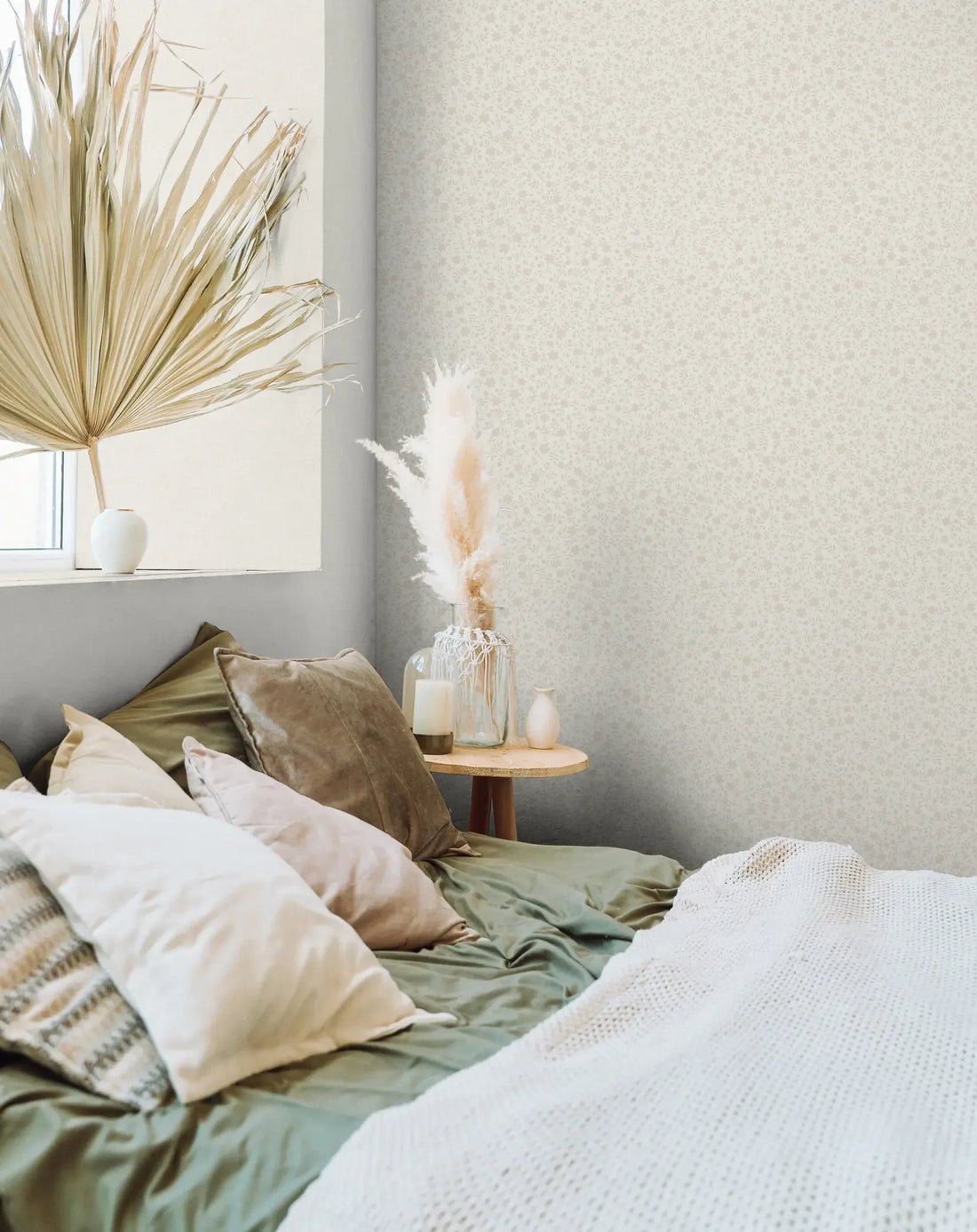Marburg Heritage 47643 beige floral vine wallpaper