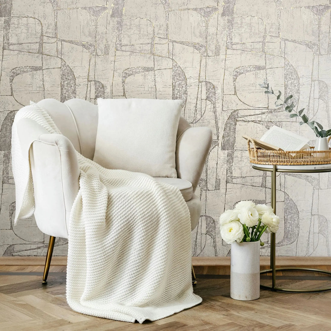 Marburg Leyla 82453 light grey geometric wallpaper with layered linework